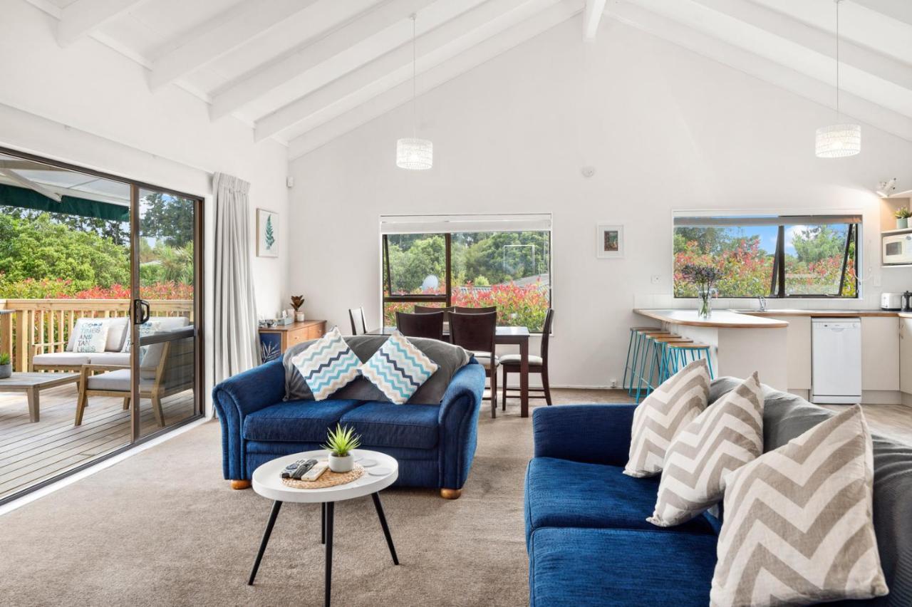 Waitahanui Lake House - Lake Taupo Holiday Home Εξωτερικό φωτογραφία