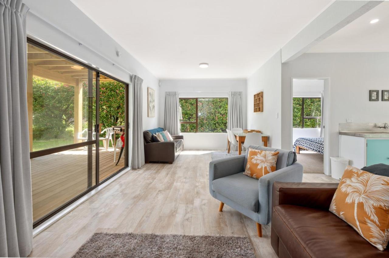 Waitahanui Lake House - Lake Taupo Holiday Home Εξωτερικό φωτογραφία