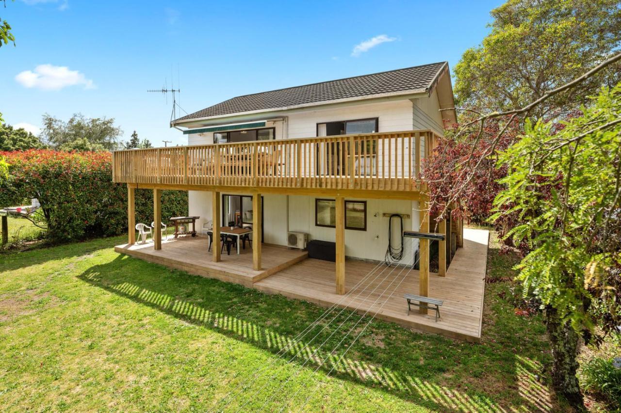 Waitahanui Lake House - Lake Taupo Holiday Home Εξωτερικό φωτογραφία