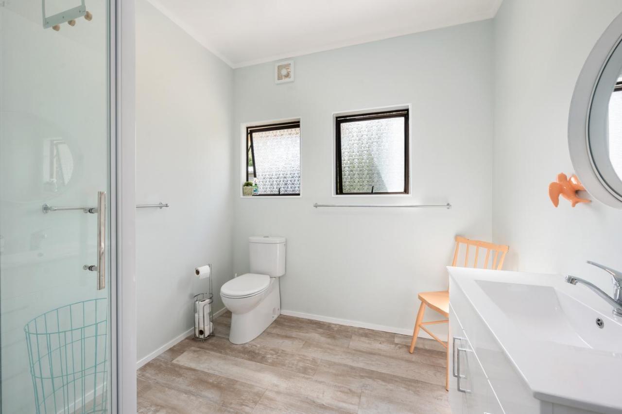 Waitahanui Lake House - Lake Taupo Holiday Home Εξωτερικό φωτογραφία